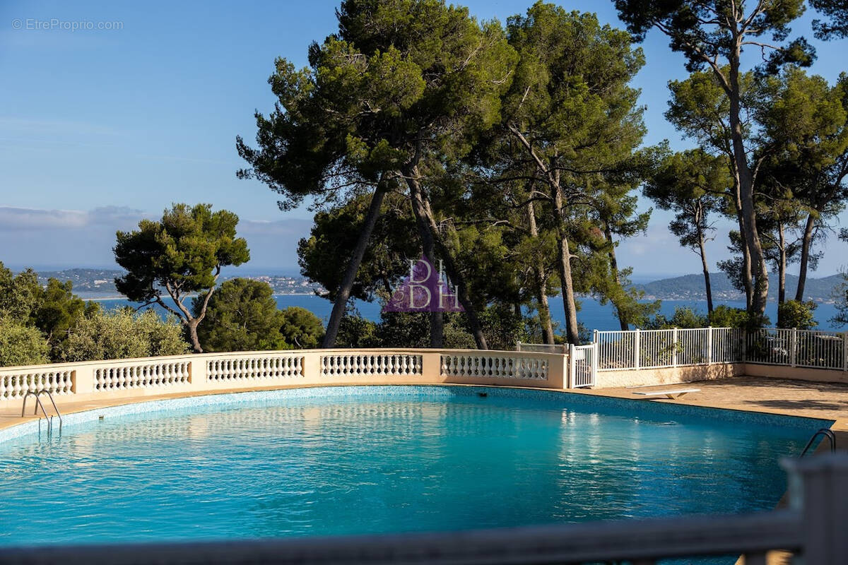 Appartement à HYERES