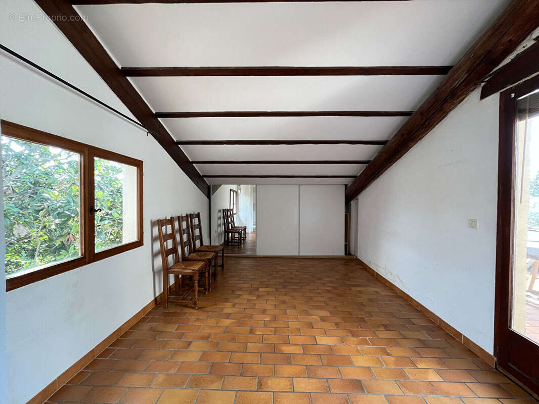 Appartement à CHATEAUNEUF-DE-GADAGNE