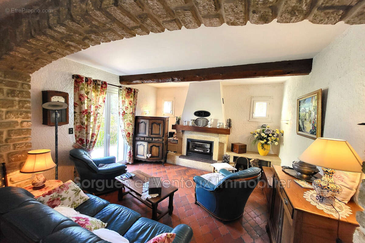 Maison à L&#039;ISLE-SUR-LA-SORGUE