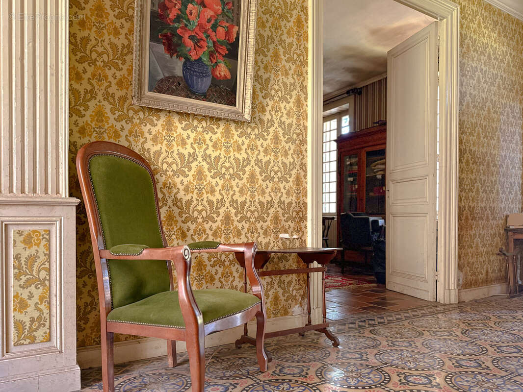 Maison à VILLARS-EN-PONS