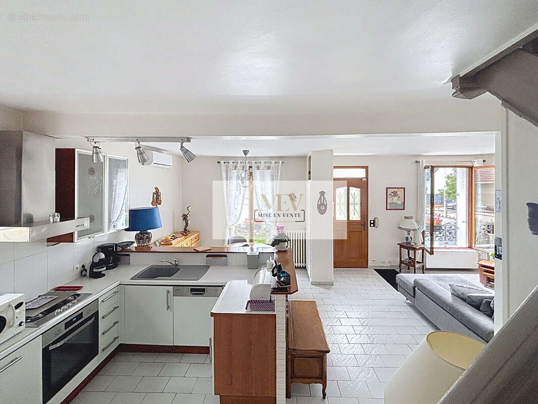 Maison à LE PERREUX-SUR-MARNE