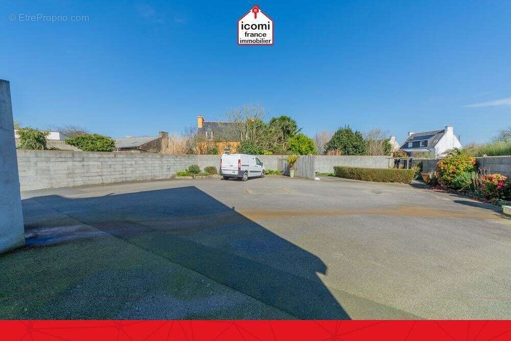 Finistere - ploudalmézeau (29830) - a vendre - appartement t5 133m² - 4 chambres - dalle beton - seul a l'etage - garage - beau  - photo 5