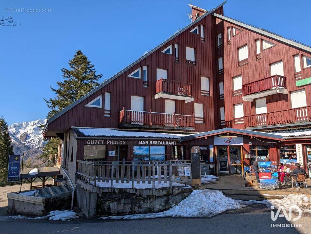 Photo 2 - Commerce à USTOU