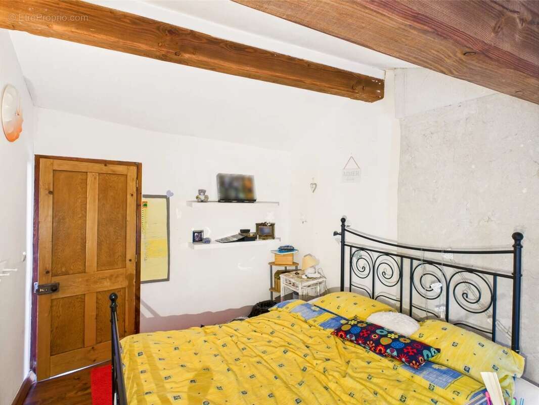 Maison à POULLIGNAC