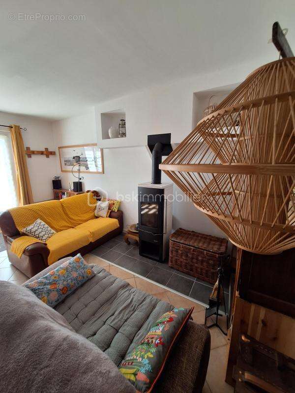 Maison à MENESTREAU-EN-VILLETTE