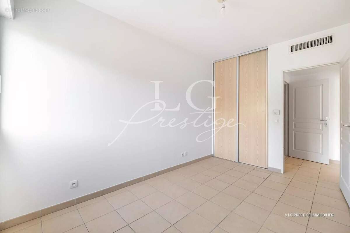 appartement 2 pièces domaine sécurisé - photo 8