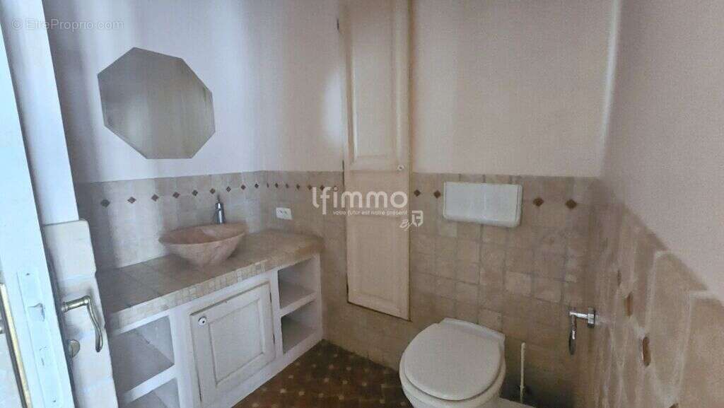 Maison à LE MUY