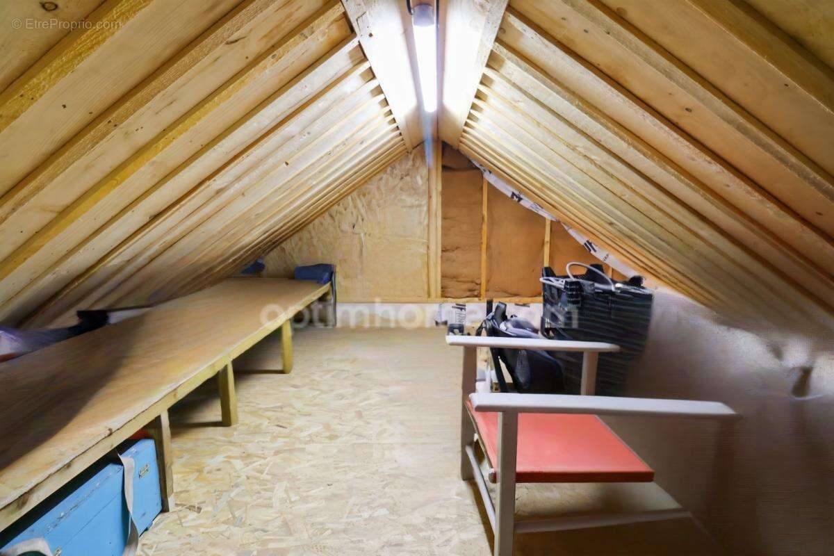 Maison de Charme - 132 m² - 6 pièces - 4 Chambres - Carport Double - Terrain 1256 m² -SAINT HILAIRE LA TREILLE (87) - photo 31