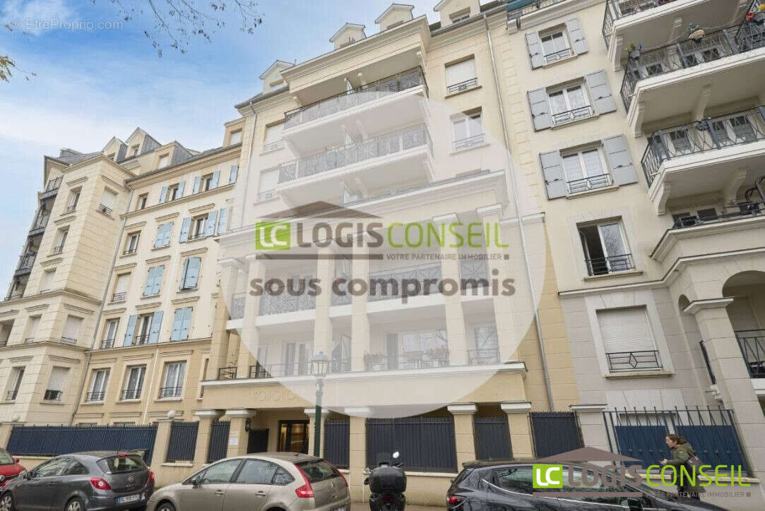 Appartement à LE PLESSIS-ROBINSON