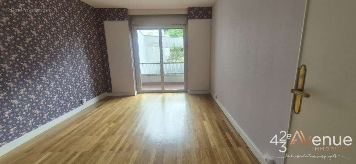 Appartement à SAINT-ETIENNE