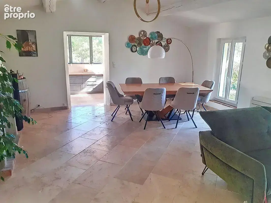 Villa sur 5689m²  de terrain avec vue exceptionnelle et piscine - La Roquebrussanne - photo 5