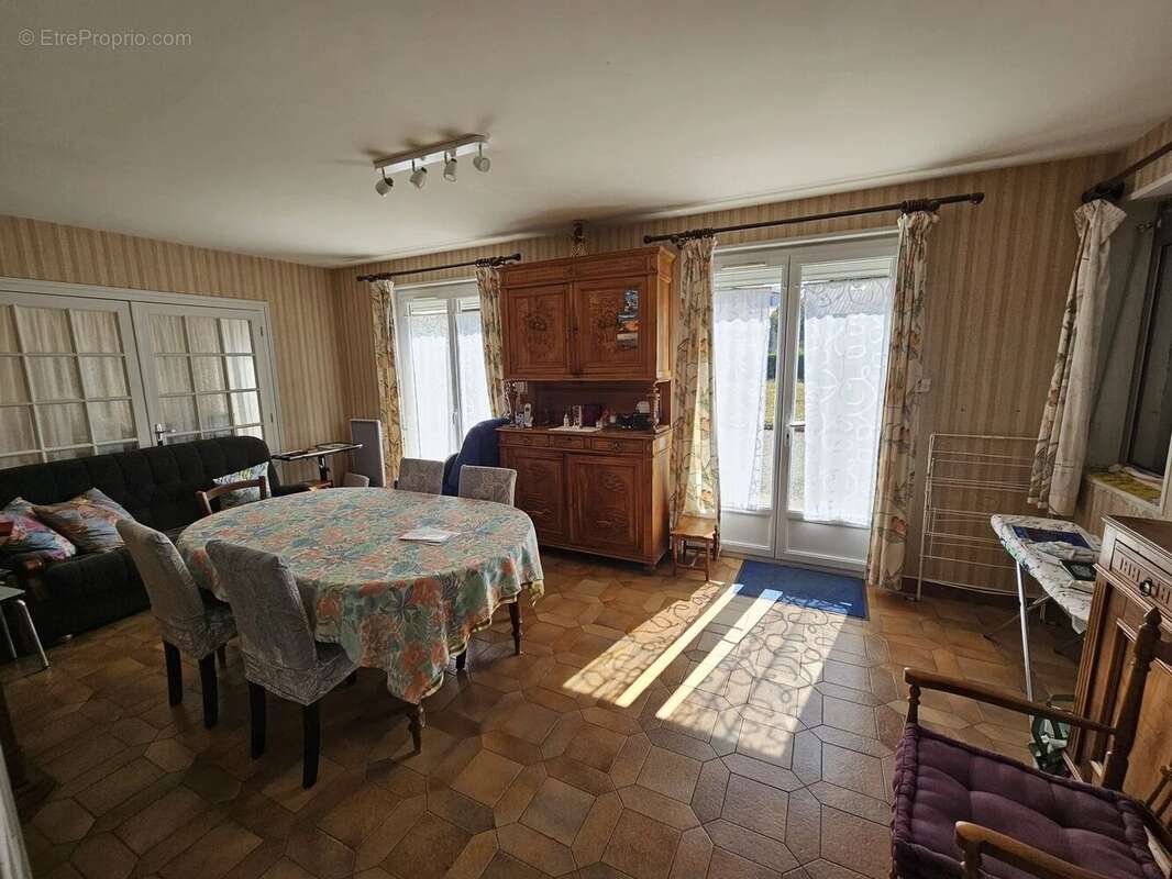 Maison de plain pied Montfaucon en Velay - photo 2