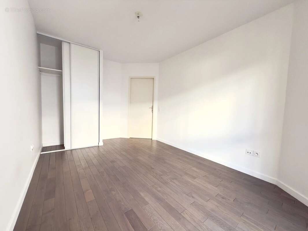 Appartement à PARIS-20E