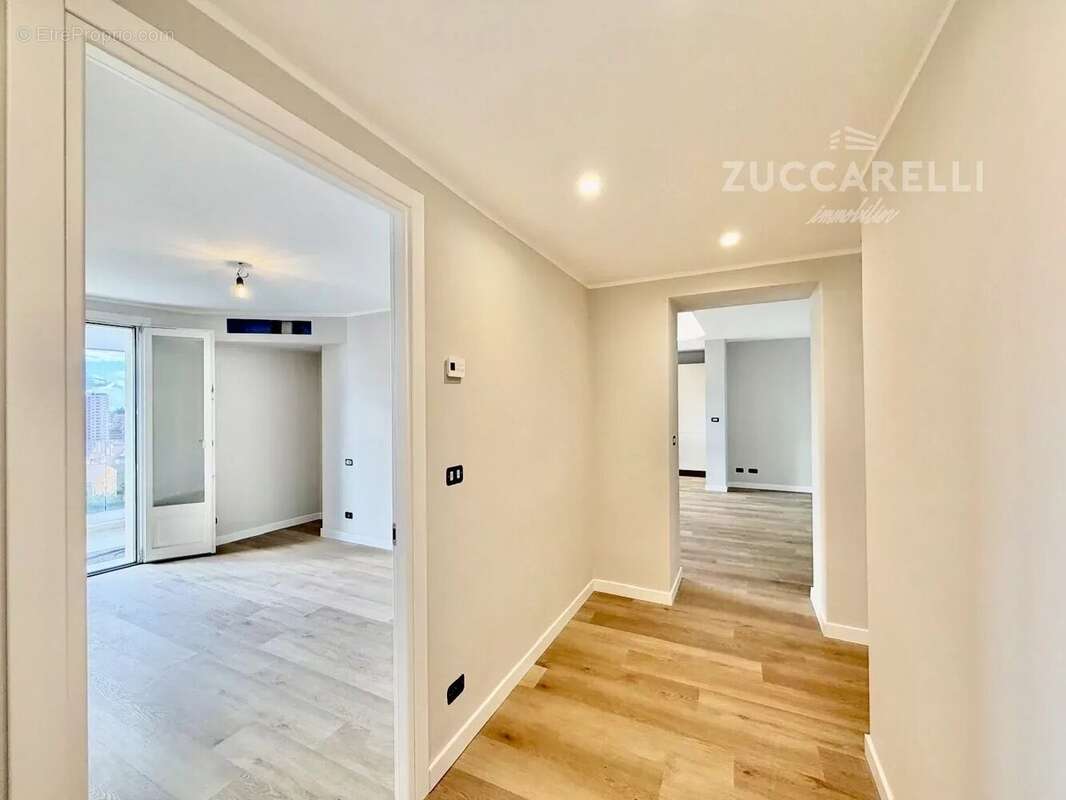 Appartement à ROQUEBRUNE-CAP-MARTIN