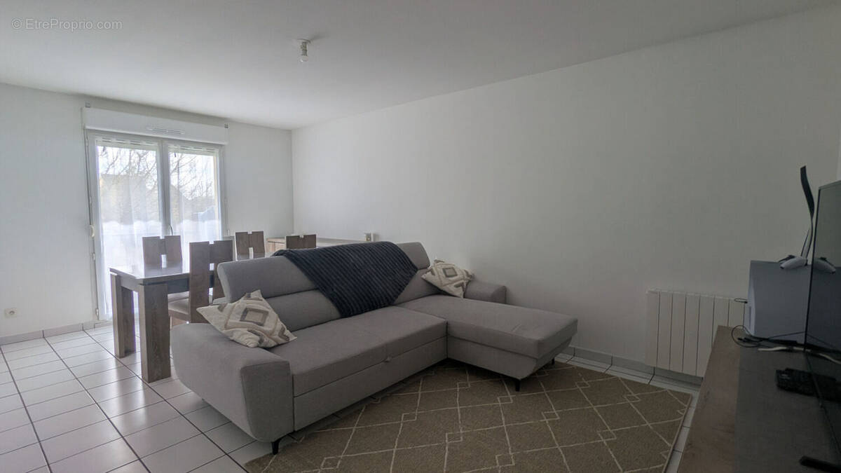 Appartement à VAL-DE-REUIL