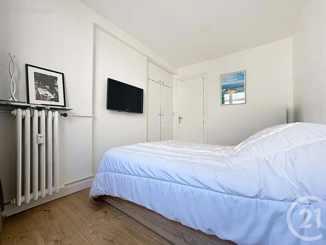Appartement à PARIS-20E