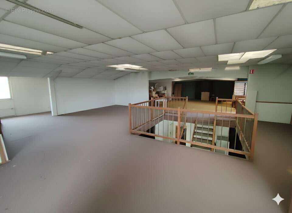 Autre à BOURGOIN-JALLIEU