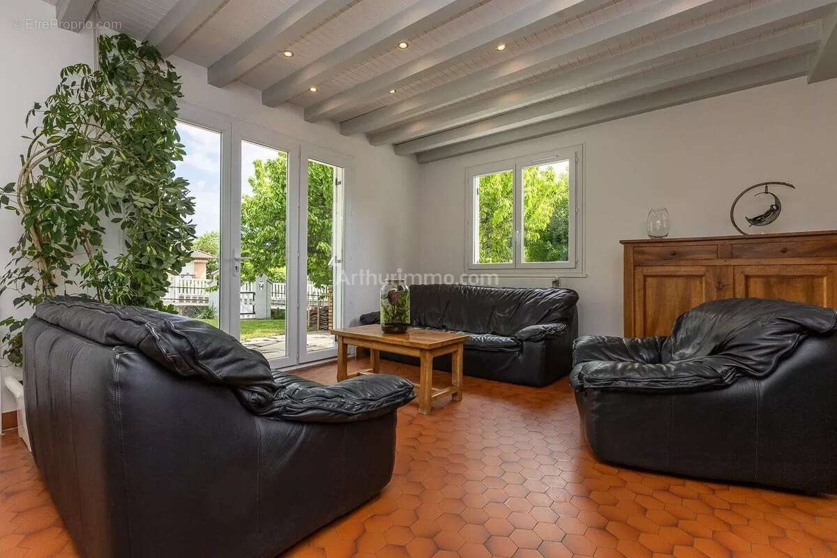 Maison à MORESTEL