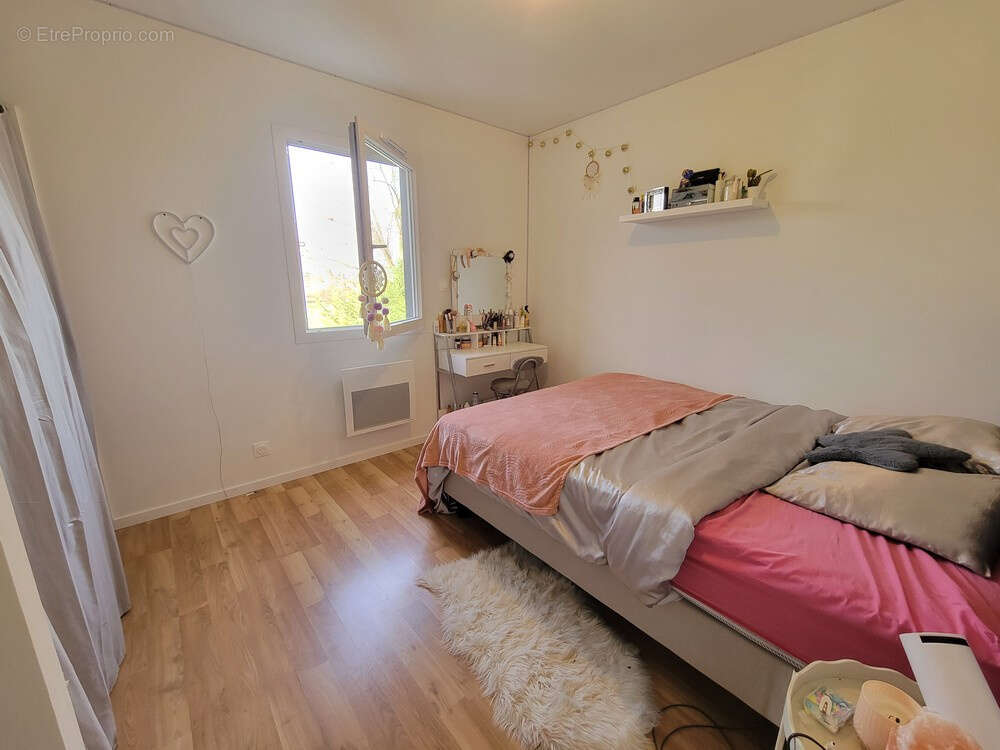 Maison à SALAISE-SUR-SANNE