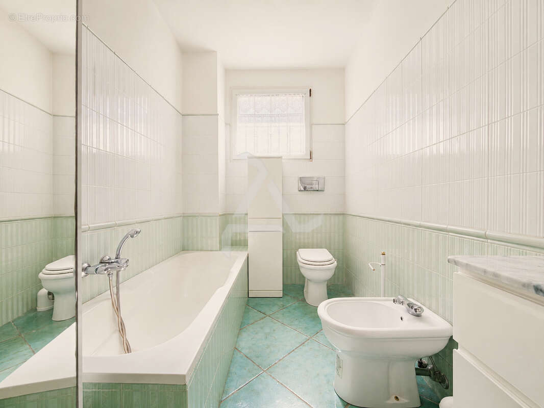 Villa méditéranéenne t8 comprenant 2 appartements située dans un secteur privilégié avec vue sur le golfe - photo 17