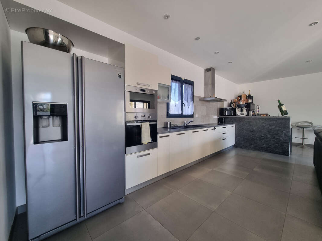 Maison à LINGUIZZETTA