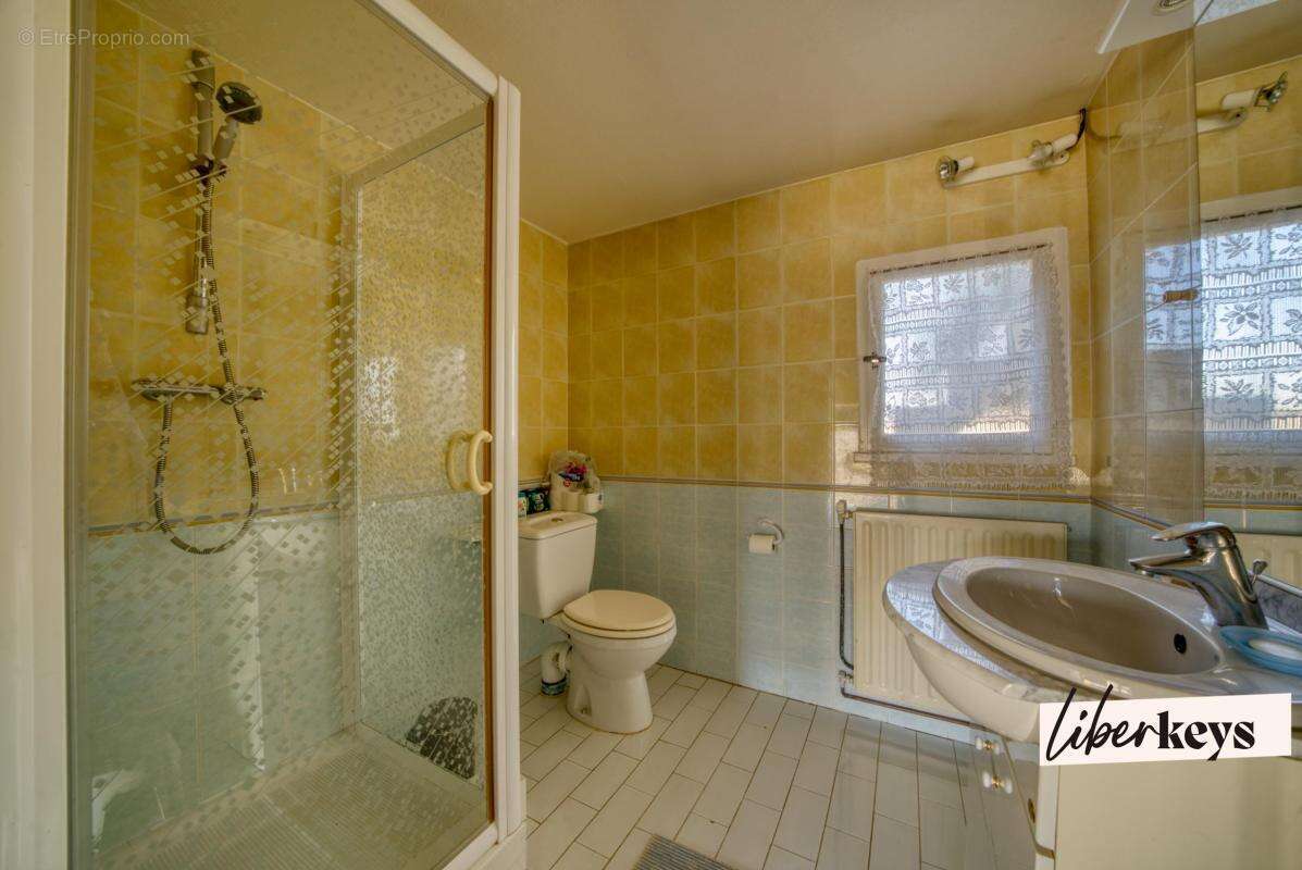 Maison à ASNIERES-LA-GIRAUD