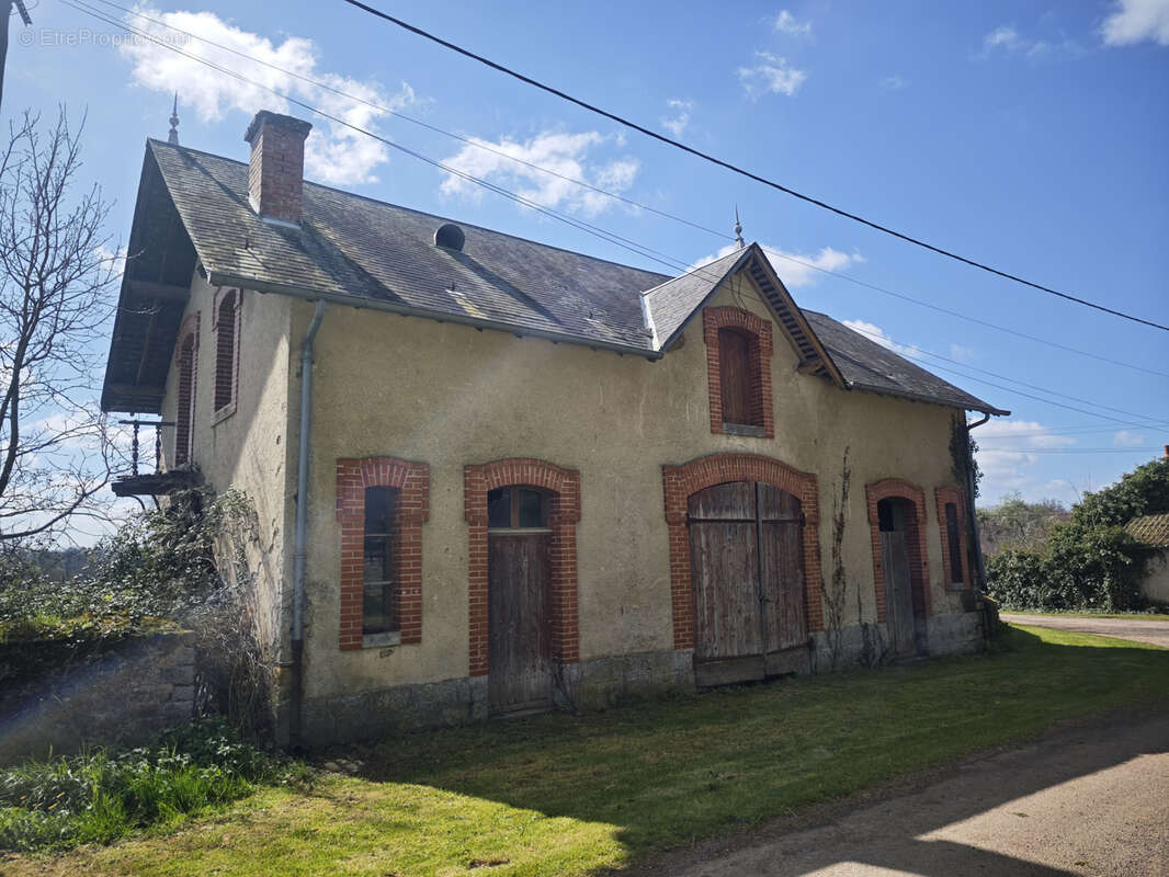 Maison à CHATILLON-EN-BAZOIS