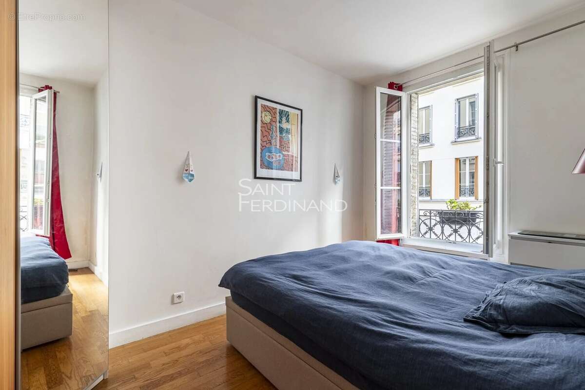 Appartement à PARIS-17E