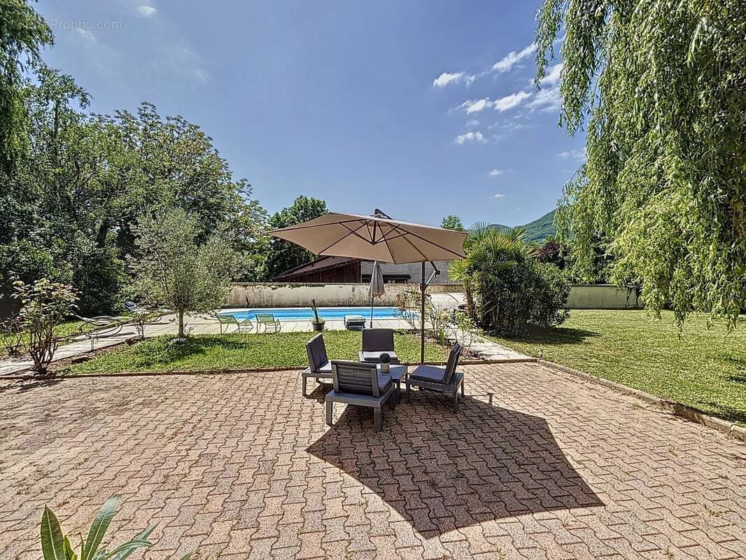 Maison à SAINT-JUST-DE-CLAIX