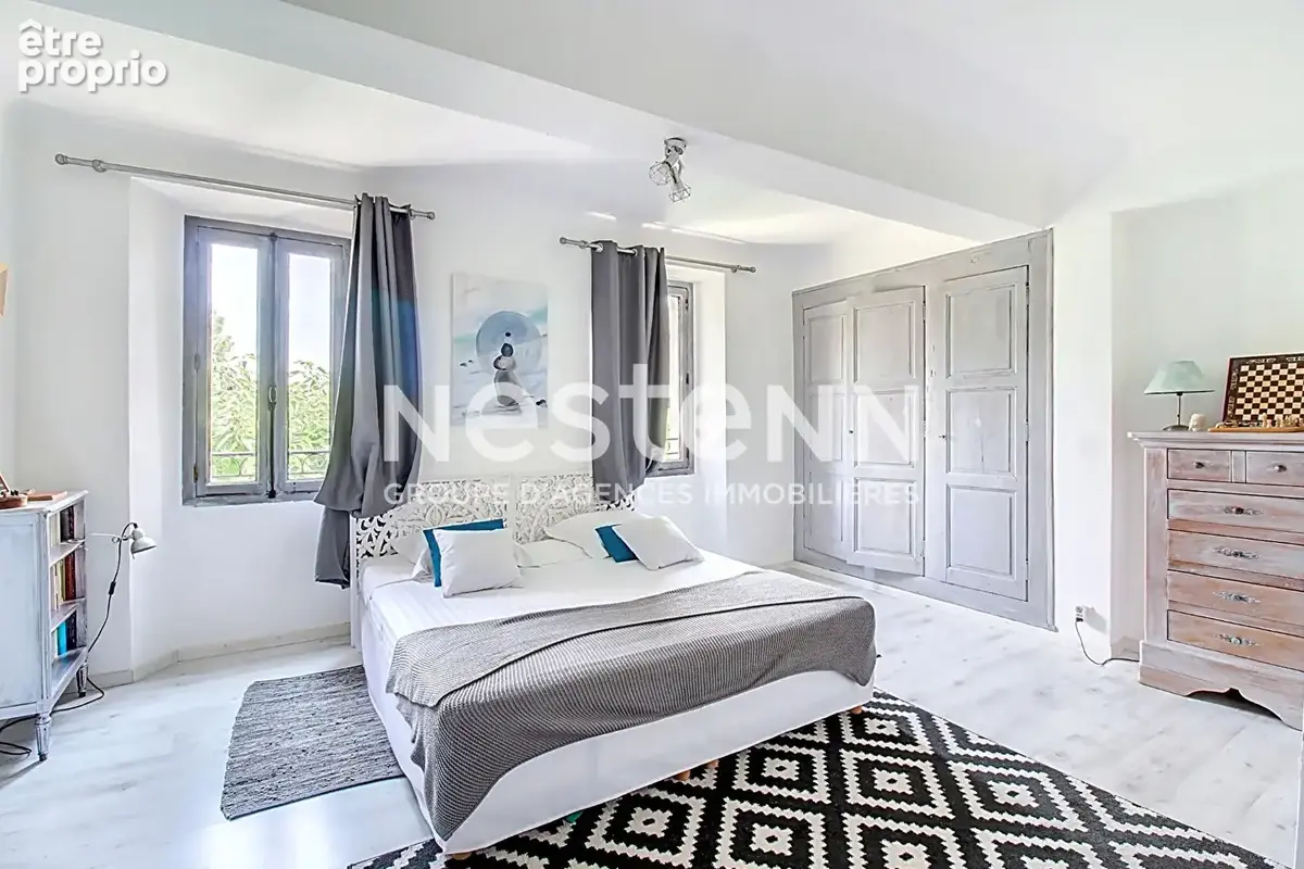 A VENDRE DRAGUIGNAN Bastide 3 suites parentales PISCINE terrain de 4000 m² - photo 6