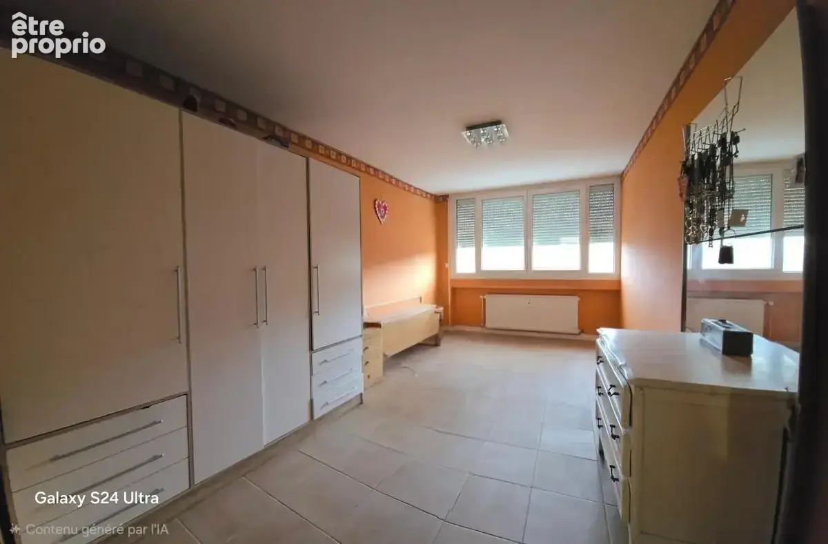 Saint Etienne – F5 110 m² au 10ᵉ et dernier étage – Garage - photo 7