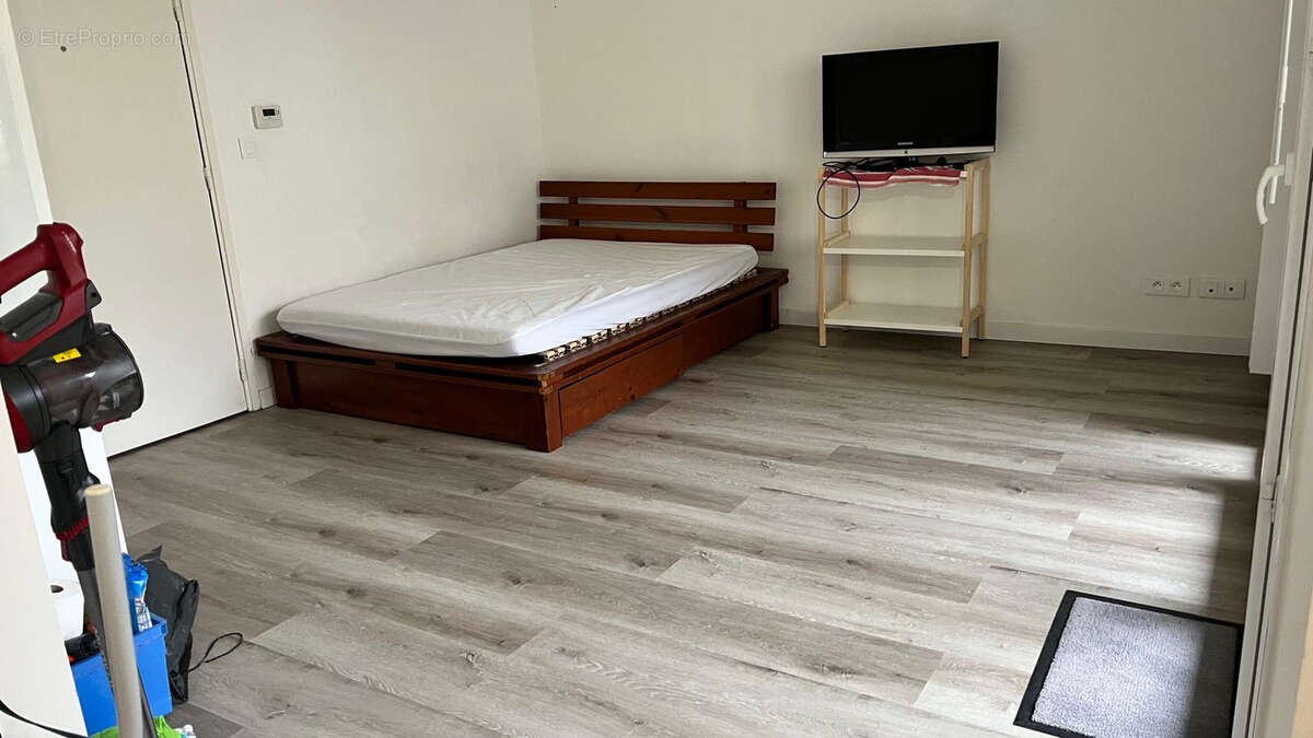 Appartement à BURES-SUR-YVETTE