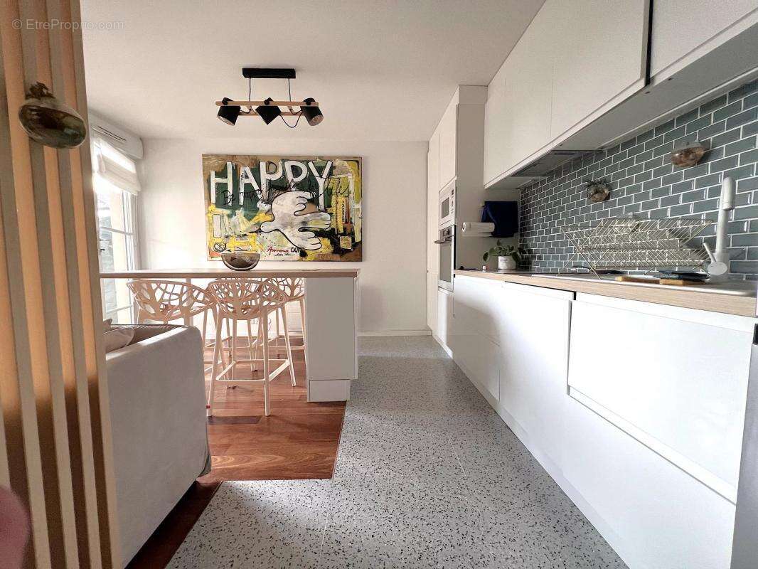 Appartement à LES CLAYES-SOUS-BOIS