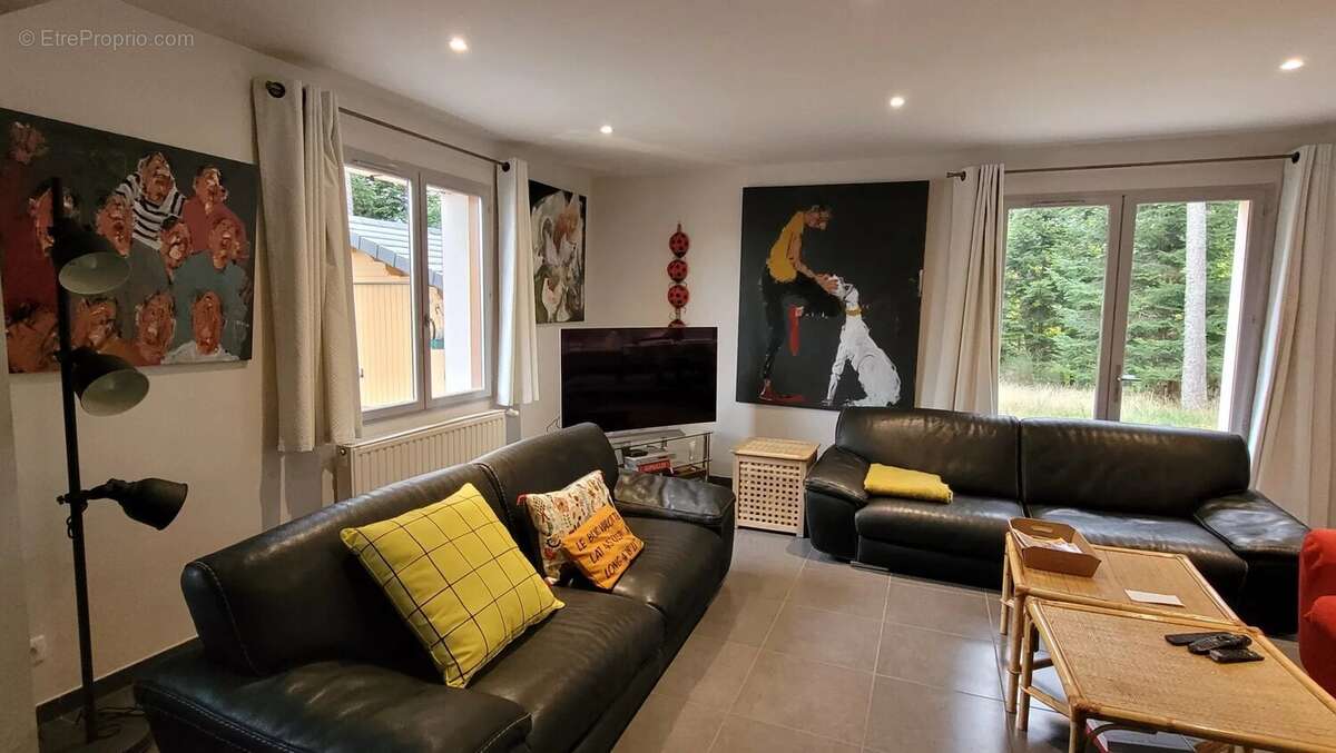 Maison à LE CHAMBON-SUR-LIGNON