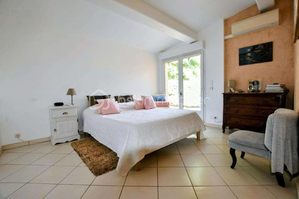 Maison à LES ADRETS-DE-L'ESTEREL