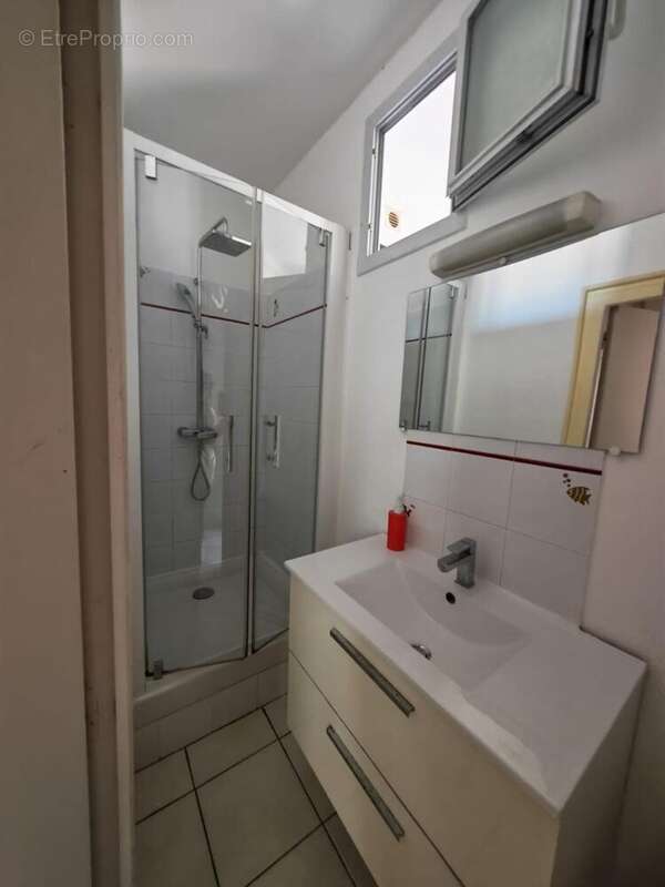 Photo 8 - Appartement à MARSEILLE-5E