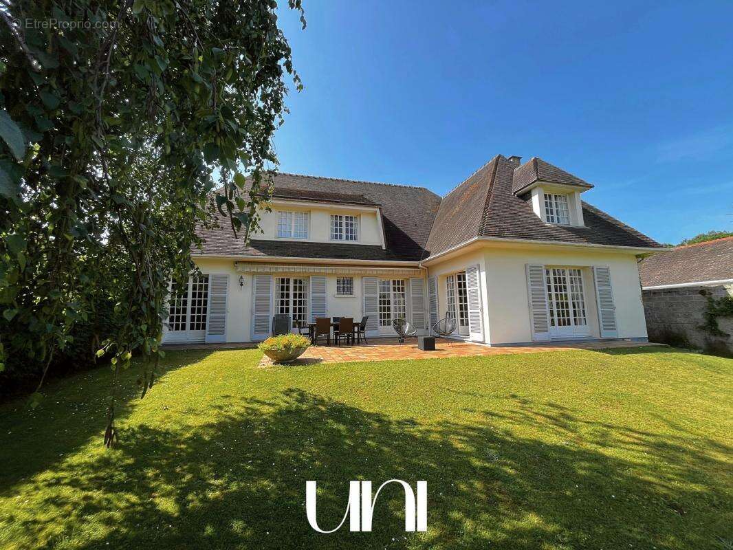 Maison à BRETTEVILLE-SUR-ODON