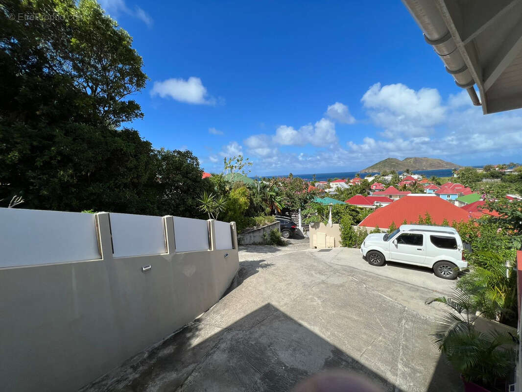 Maison à CAPESTERRE-BELLE-EAU