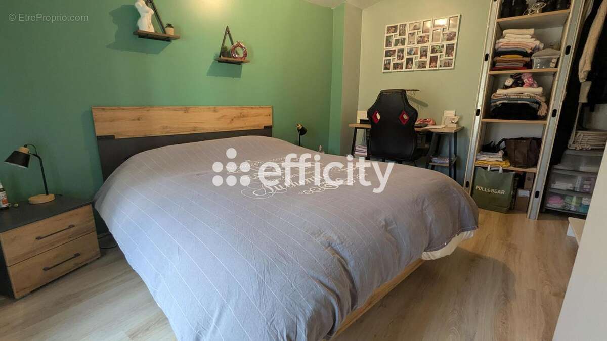 Maison à SAINT-REMY-SUR-DUROLLE