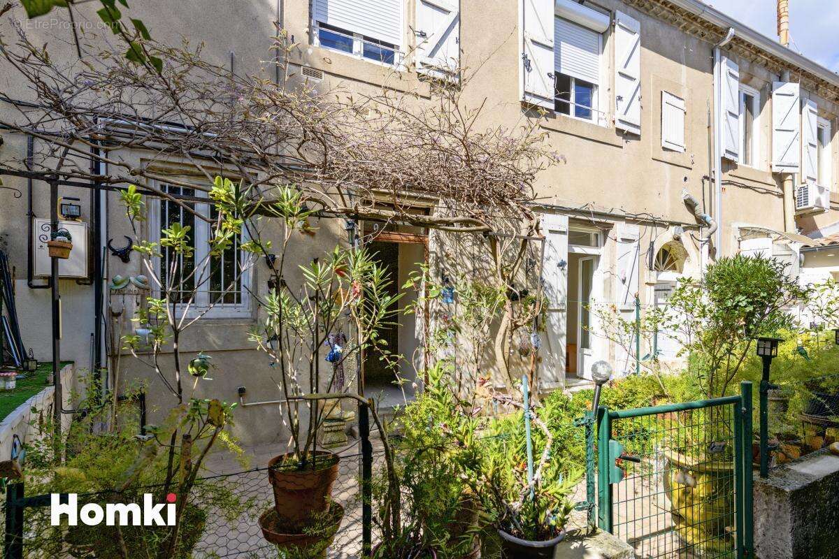 Appartement à NIMES