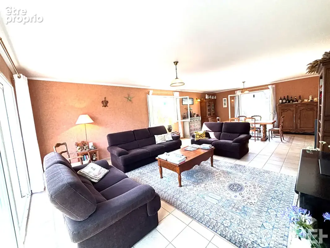Belle maison familiale de 200m2 avec 5 chambres et double garage - photo 4
