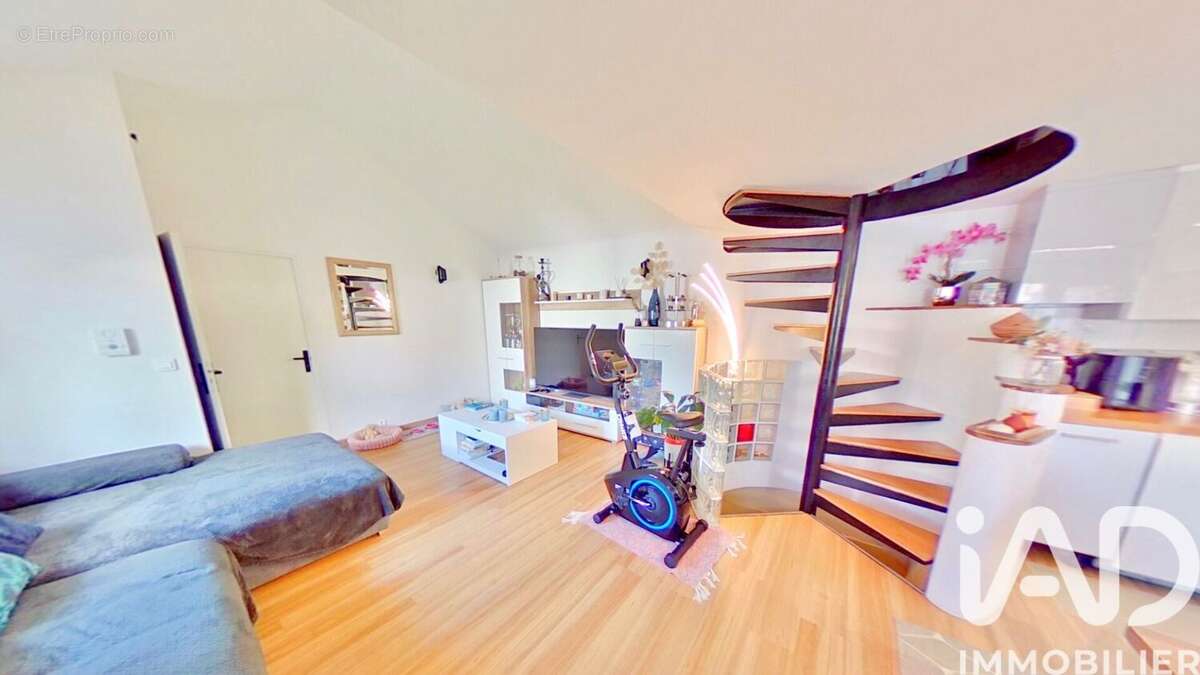 Photo 8 - Maison à VIGNEUX-SUR-SEINE