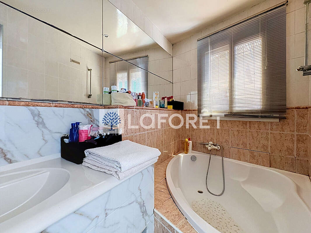 Appartement à BEAUSOLEIL