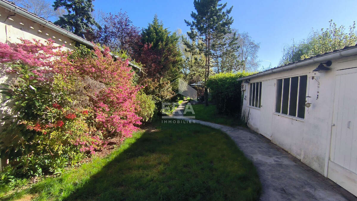 Maison à LA FERTE-ALAIS