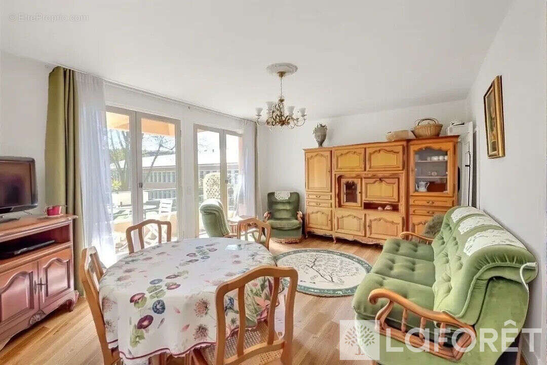 Appartement à GIF-SUR-YVETTE