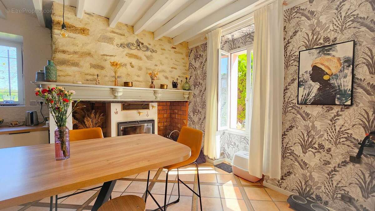 Maison à COARRAZE