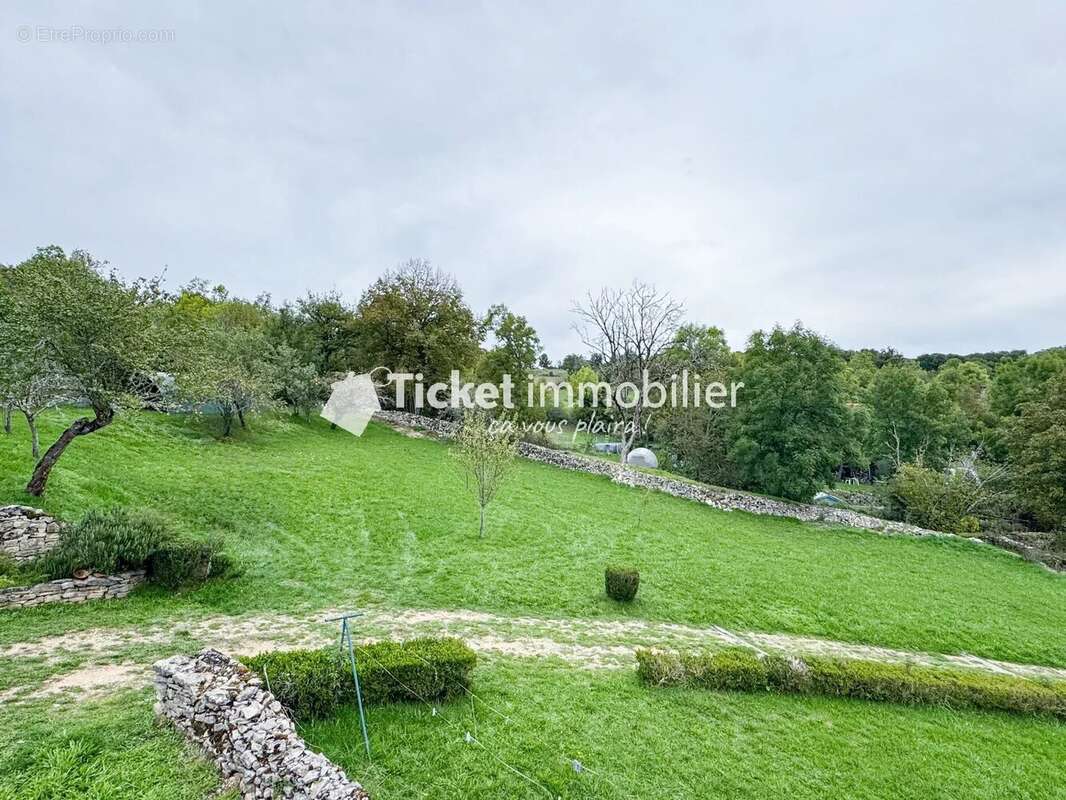 Maison à CANIAC-DU-CAUSSE