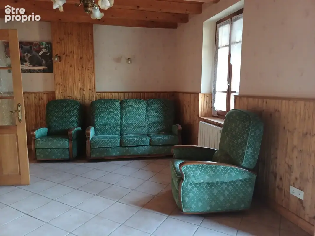 Maison à rénover 150 m2 hab sur 2 niveaux. Beau potentiel ! - photo 4