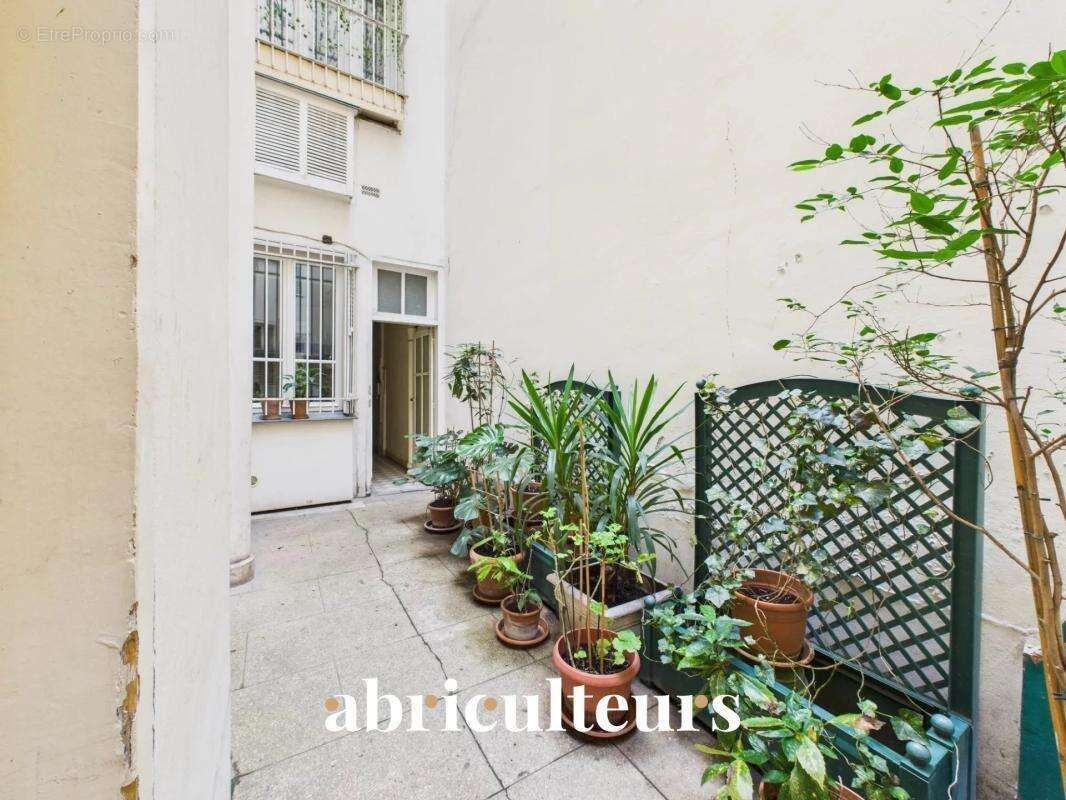 Appartement à PARIS-6E