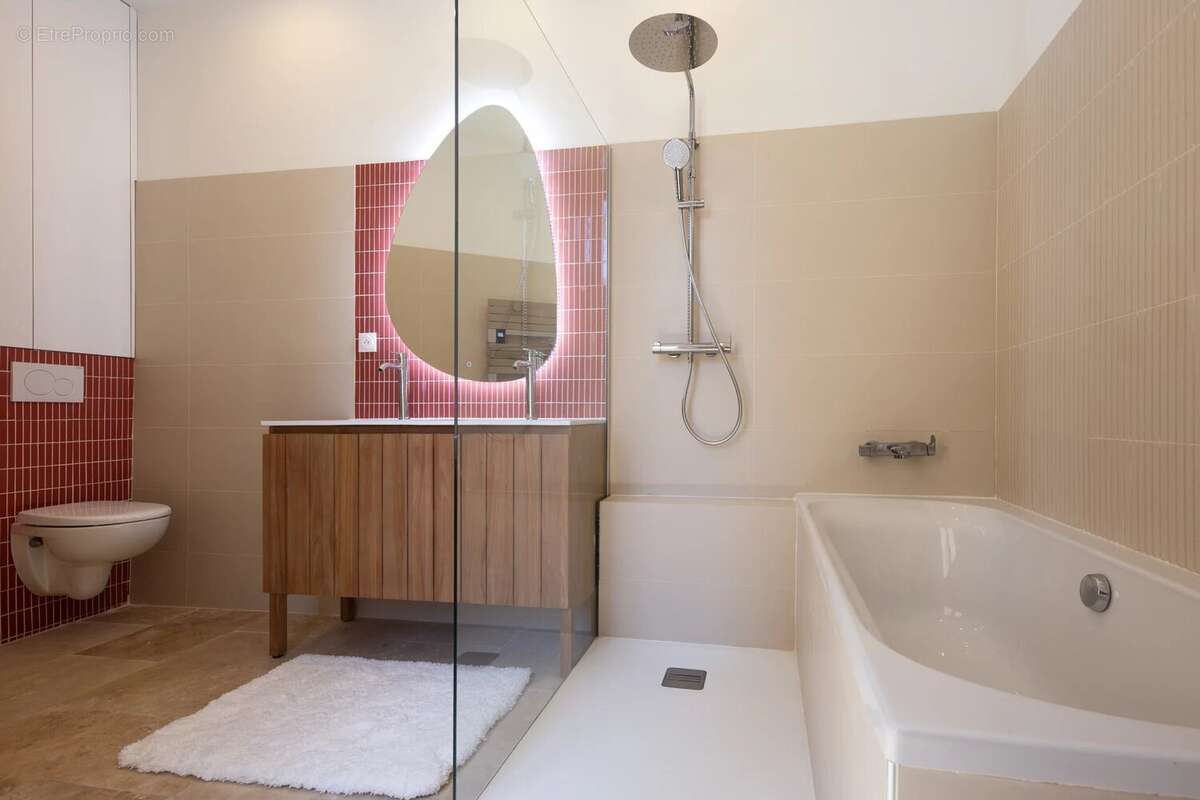 Cannes - proche palais – maison rénovée - studio indépendant - piscine - stationnements - photo 11